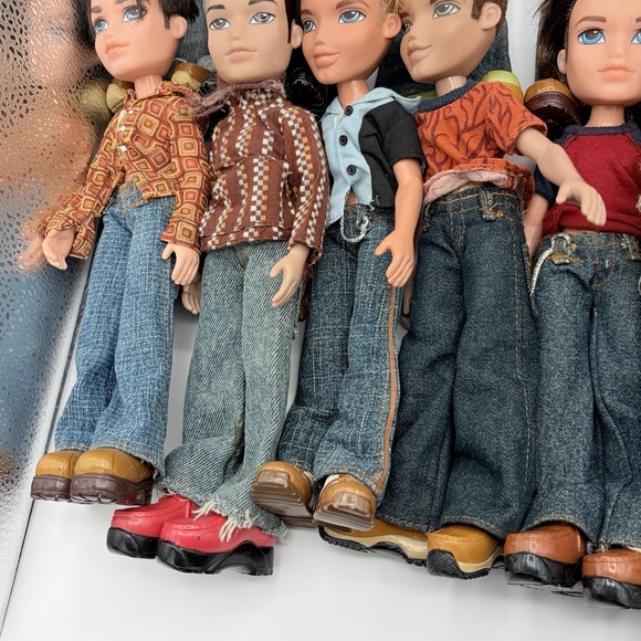 Bratz Boyz Lot Of Boy Dolls Dressed With Shoes MGA Lot Of 18 - Picture 11 of 11